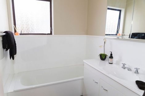 Photo of property in 13 Maclaurin Street, Dannevirke, 4930