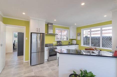 Photo of property in 16 Moonshine Road, Trentham, Upper Hutt, 5018