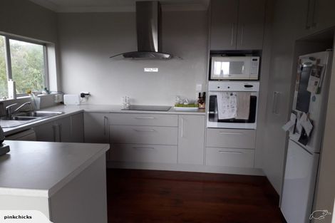 Photo of property in 115 Glengarry Road, Glen Eden, Auckland, 0602