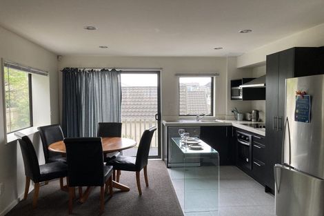 Photo of property in 11 Gordon Place, Newtown, Wellington, 6021