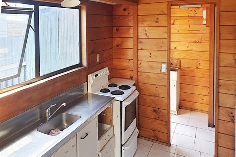 Photo of property in 25 Garelja Road, Henderson, Auckland, 0612