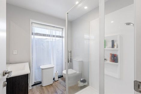 Photo of property in 17 Cyprus Place, Fitzherbert, Palmerston North, 4410