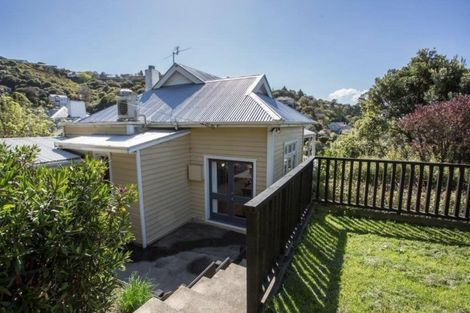 Photo of property in 112 Cliffs Road, Saint Clair, Dunedin, 9012