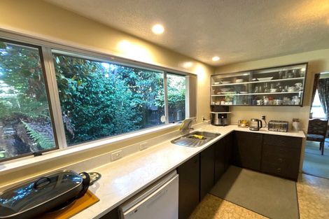 Photo of property in 11 Witbrock Crescent, Burnside, Christchurch, 8053
