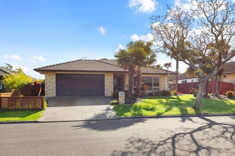 Photo of property in 18 Carribean Place, Papamoa Beach, Papamoa, 3118