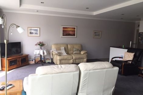 Photo of property in 50 Country Club Terrace, Northwood, Christchurch, 8051