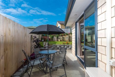 Photo of property in 13 Mcgowan Rise, Tuakau, 2121