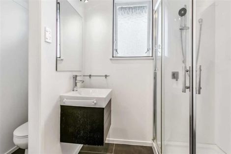 Photo of property in 29 Woodside Road, Massey, Auckland, 0614