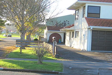 Photo of property in 3/85 Florence Avenue, Orewa, 0931