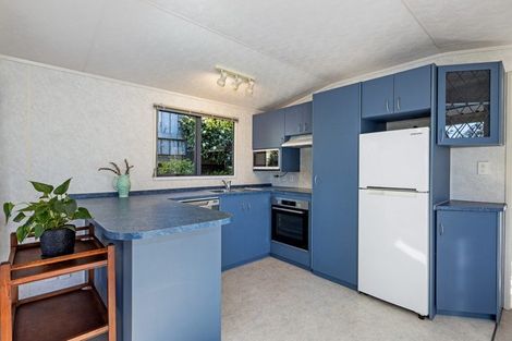 Photo of property in 66 Guadeloupe Crescent, Grenada Village, Wellington, 6037