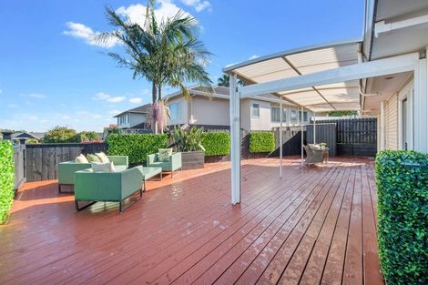 Photo of property in 13 Oakridge Way, Northpark, Auckland, 2013