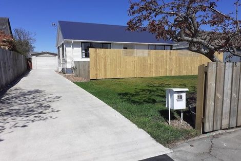 Photo of property in 19 Avro Crescent, Hornby, Christchurch, 8042