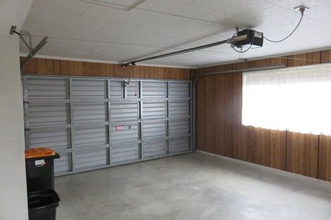 Photo of property in 12a Somerset Crescent, Highbury, Palmerston North, 4412