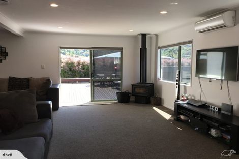 Photo of property in 7 Kilkenny Grove, Wainuiomata, Lower Hutt, 5014