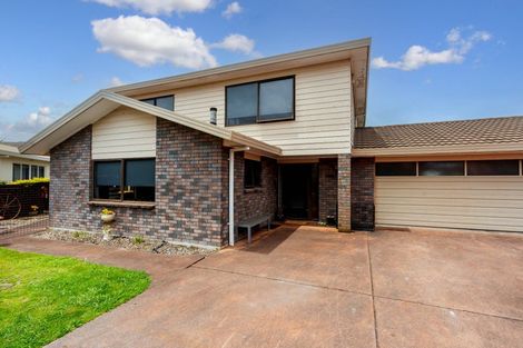 Photo of property in 17 Moverley Place, Pukete, Hamilton, 3200