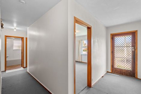 Photo of property in 10 Bendale Place, Avonhead, Christchurch, 8042