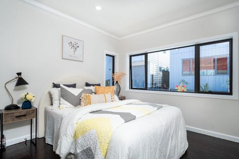 Photo of property in 1a Stottholm Road, Titirangi, Auckland, 0604