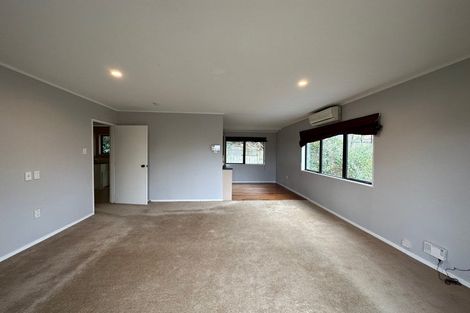 Photo of property in 6 Nielsen Place, Massey, Auckland, 0614