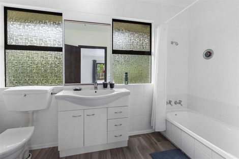 Photo of property in 4 Titoki Place, Levin, 5510