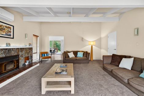 Photo of property in 9 Durham Drive, Havelock North, 4130