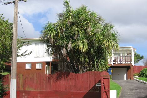 Photo of property in 6 Harrington Road, Henderson, Auckland, 0610