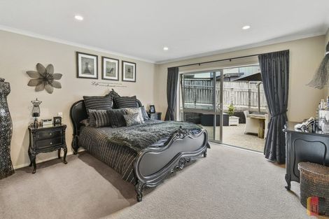 Photo of property in 242 Harbourside Drive, Karaka, Papakura, 2113