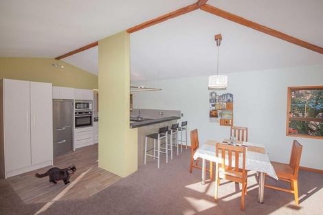 Photo of property in 8 Otonga Way, Churton Park, Wellington, 6037