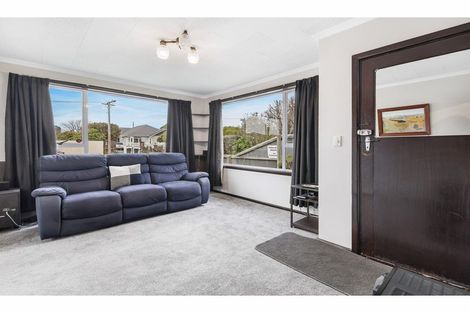 Photo of property in 28 Collingwood Street, New Brighton, Christchurch, 8061