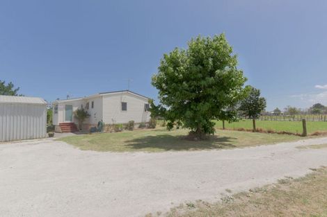 Photo of property in 37 Te Pua School Road, Helensville, 0875