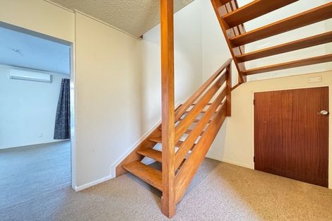 Photo of property in 3/7 Rangitane Street, Maupuia, Wellington, 6022