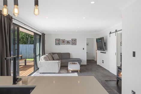 Photo of property in 7 Angus Place, Carterton, 5713
