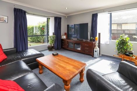 Photo of property in 9 Rochester Place, Nawton, Hamilton, 3200
