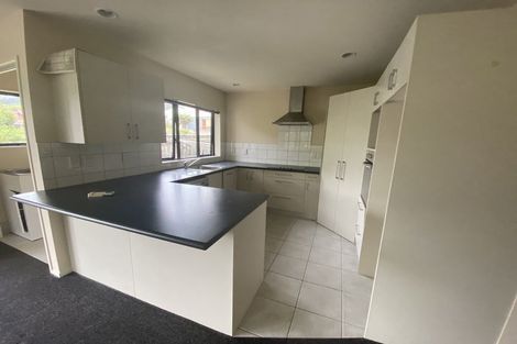 Photo of property in 4 Leadley Lane, Tawa, Wellington, 5028