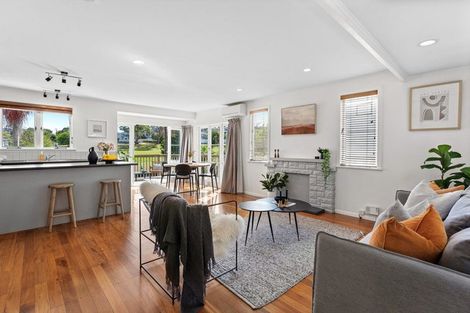 Photo of property in 1/91 Selwyn Crescent, Forrest Hill, Auckland, 0620