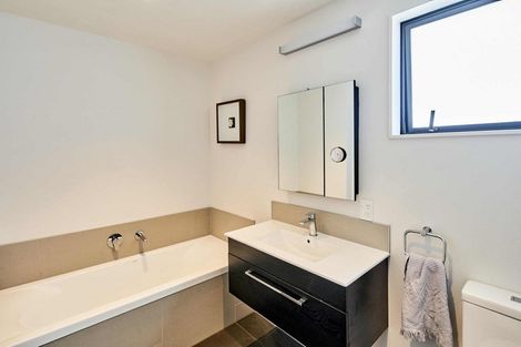 Photo of property in 15/6u Oswald Crescent, Paparangi, Wellington, 6037