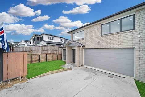 Photo of property in 17 Nola Dawn Avenue, Papakura, 2110