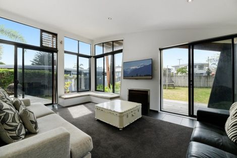 Photo of property in 1225 Papamoa Beach Road, Papamoa Beach, Papamoa, 3118