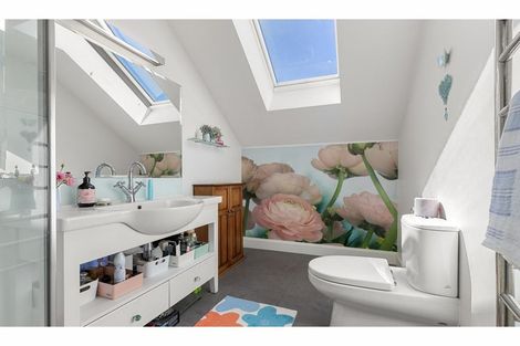 Photo of property in 94 Saint Martins Road, Saint Martins, Christchurch, 8022