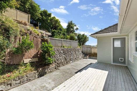 Photo of property in 73 Bassett Road, Johnsonville, Wellington, 6037