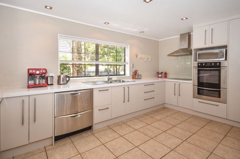 Photo of property in 129 Queen Street, Pukekohe, 2120