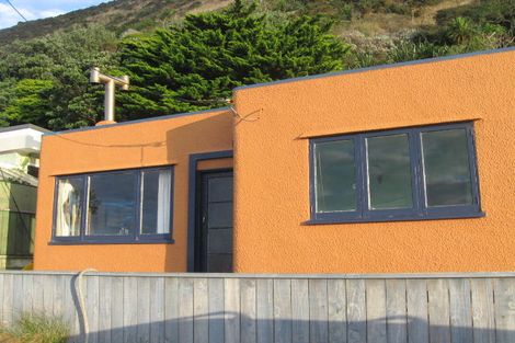 Photo of property in 116 Owhiro Bay Parade, Owhiro Bay, Wellington, 6023