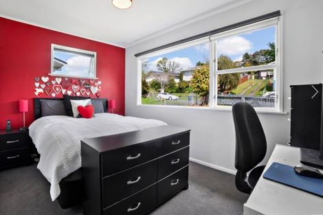 Photo of property in 4 Hatherlow Street, Glenfield, Auckland, 0629