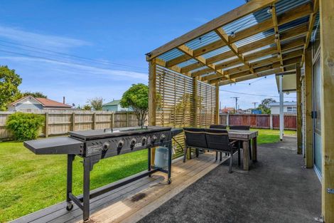 Photo of property in 6b York Street, Eltham, 4322