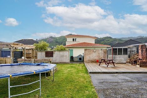 Photo of property in 49 Hyde Street, Wainuiomata, Lower Hutt, 5014