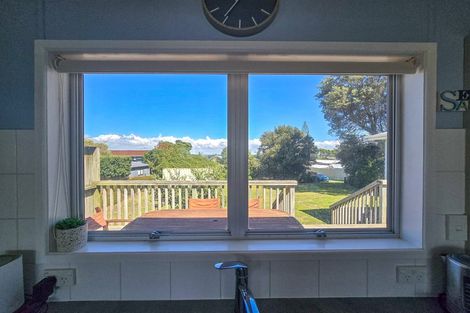 Photo of property in 585 Pukehina Parade, Pukehina, 3189
