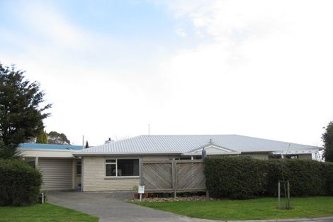 Photo of property in 14 Tauroa Road, Havelock North, 4130