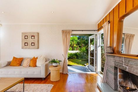 Photo of property in 28 O'donn Avenue, Beach Haven, Auckland, 0626