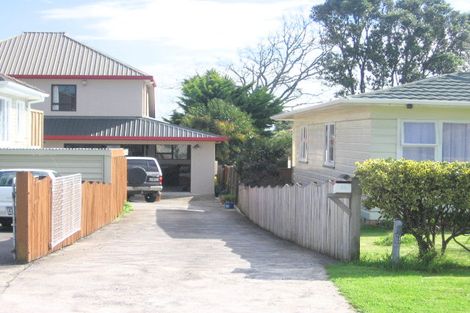 Photo of property in 2/8 Coates Road, Papatoetoe, Auckland, 2025