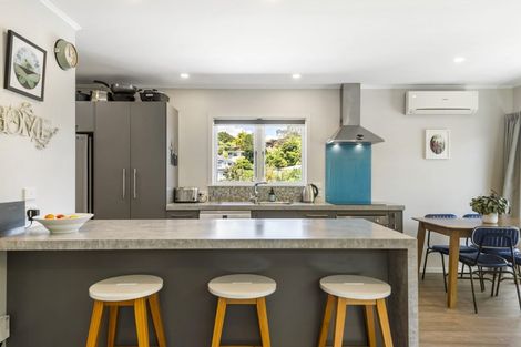 Photo of property in 1/10 Philip Place, Hillcrest, Auckland, 0627