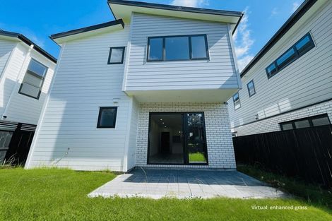 Photo of property in 27 Whiteywood Street, Westgate, Auckland, 0814